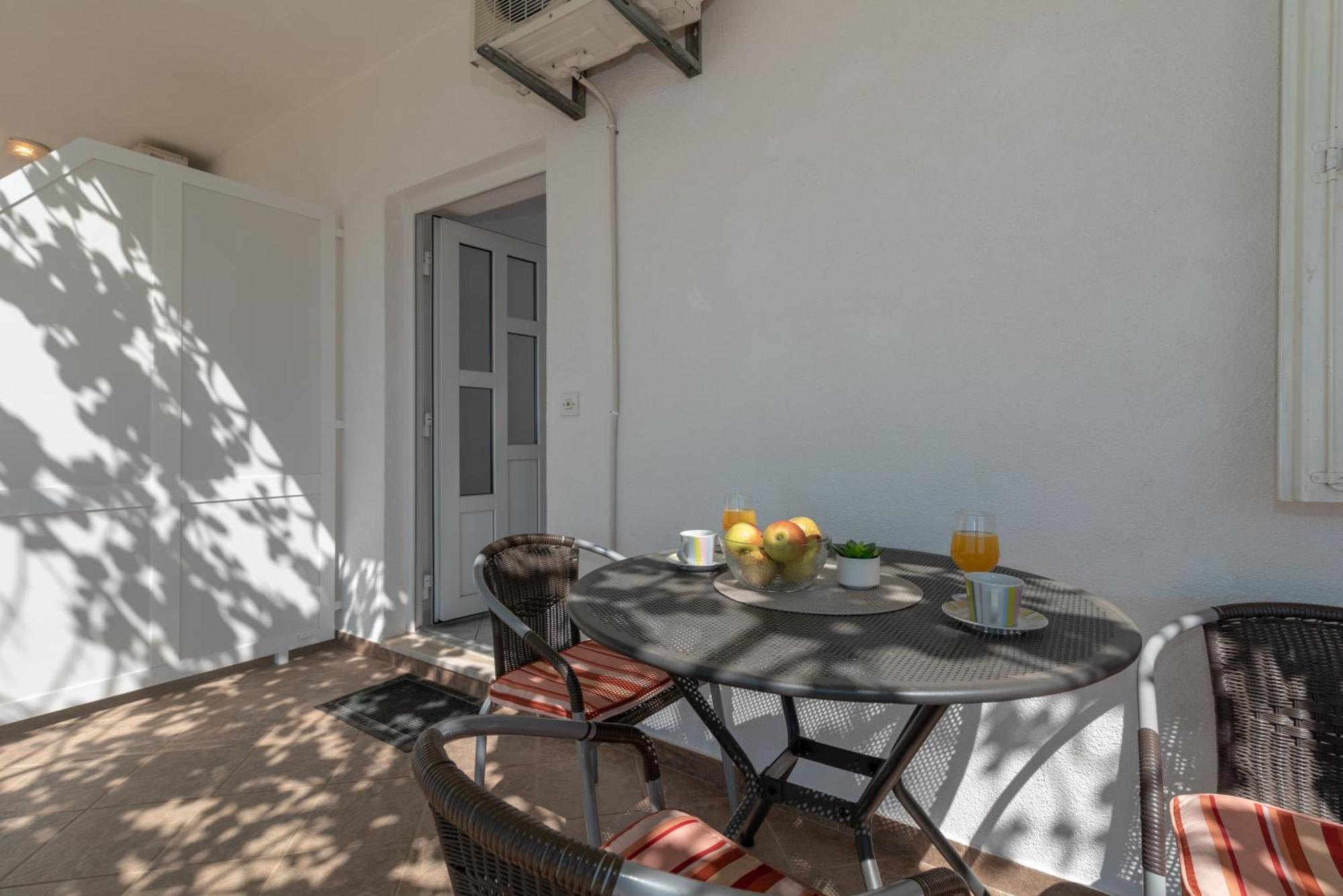Apartments Villa Bella Vista Seget Τρογκίρ Εξωτερικό φωτογραφία