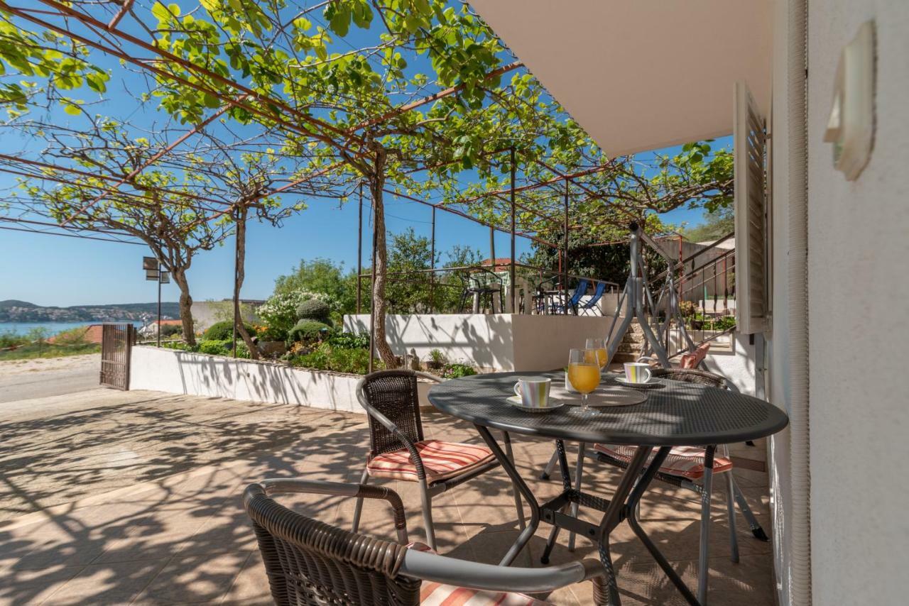 Apartments Villa Bella Vista Seget Τρογκίρ Εξωτερικό φωτογραφία